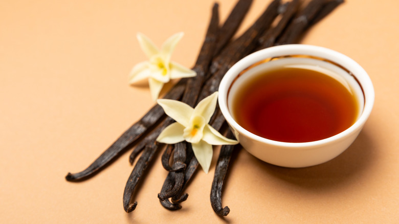 Imitation vanilla with vanilla beans