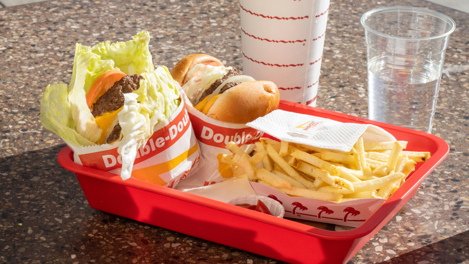 The 4 US States Where In-N-Out Food Trucks Can Cater Your Party
