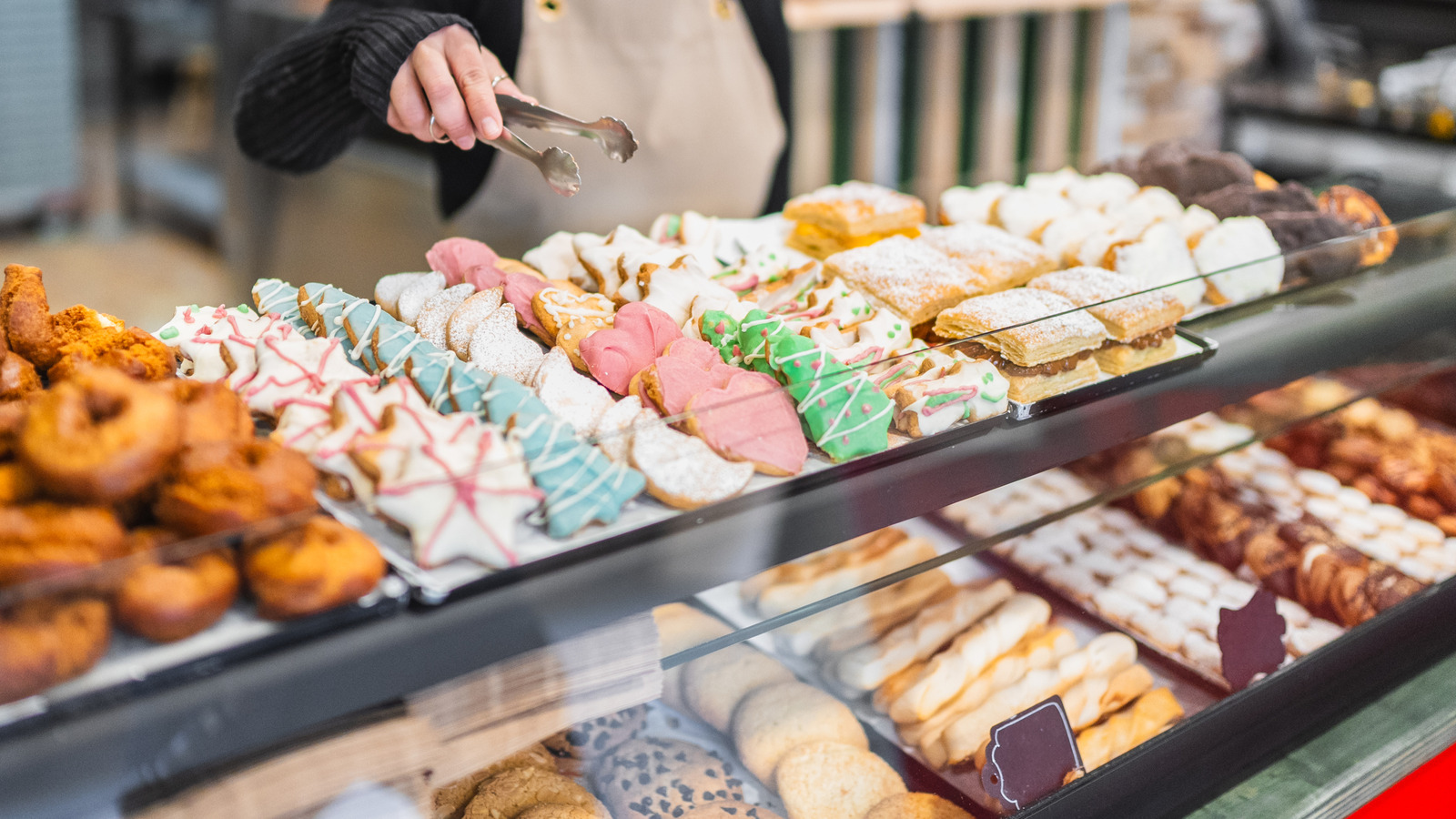 Customers Once Flocked To This Indiana Bakery Chain — Now It Only Exists On Grocery Store Shelves