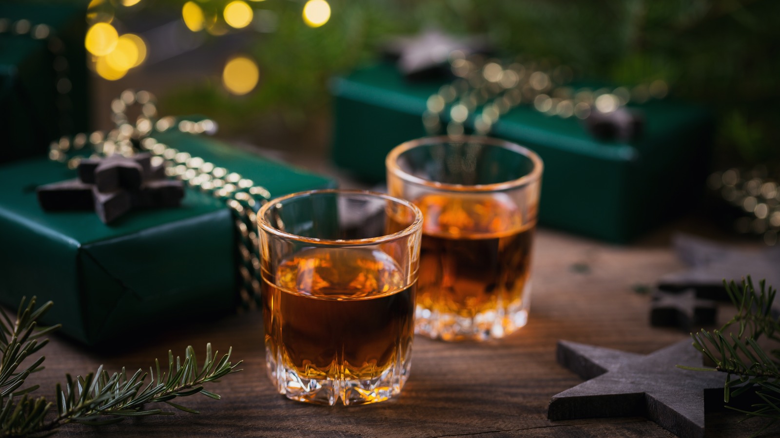 Infuse Simple Syrup With Butter Pecans For Decadent Holiday Cocktails