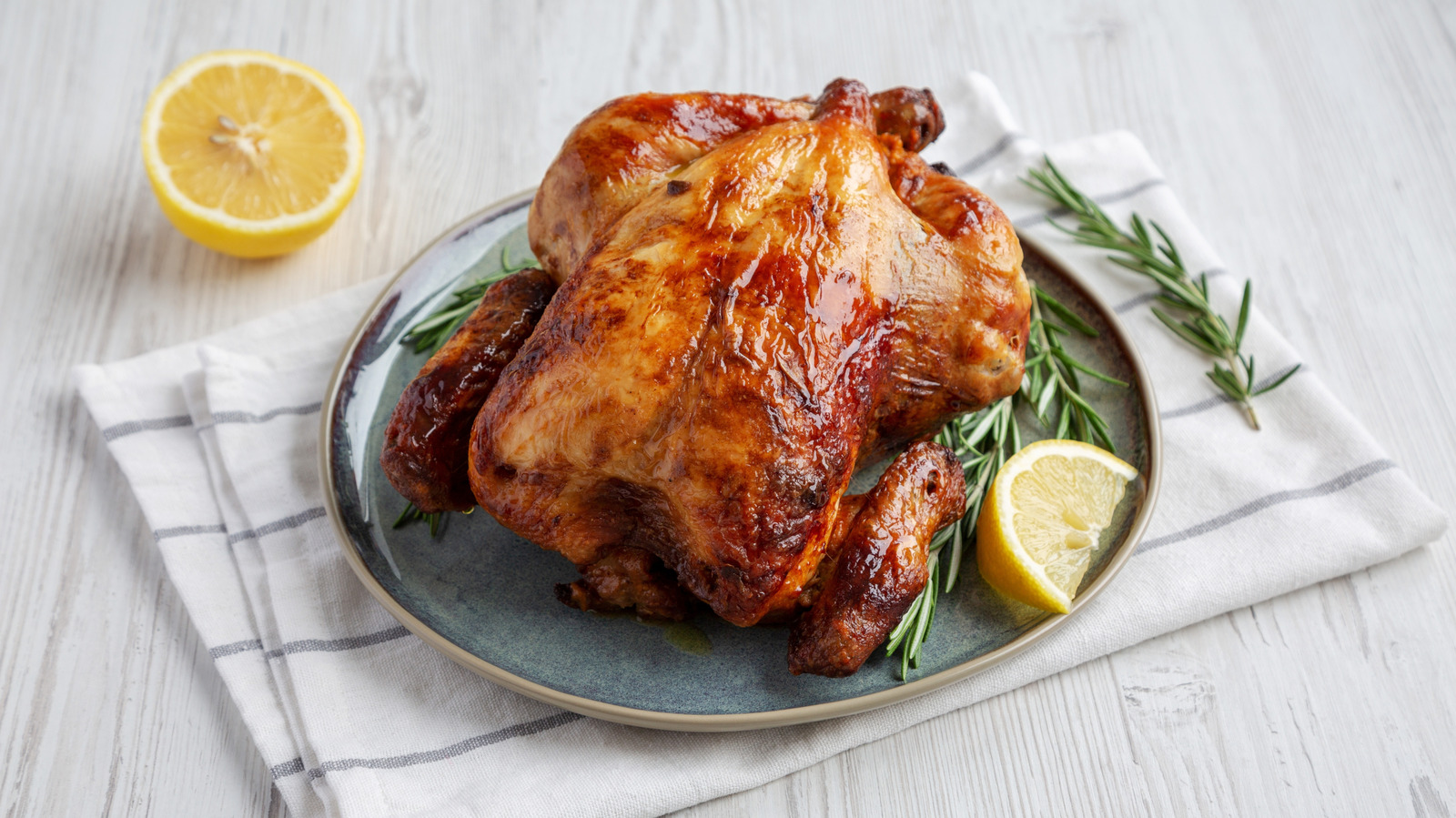Instantly Improve The Taste Of Store-Bought Rotisserie Chicken With A Little Seasoning Trick - Tasting Table