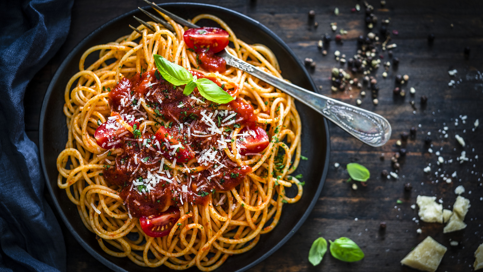 Instead Of Sauce, Try Using Red Wine For Your Next Pasta Night