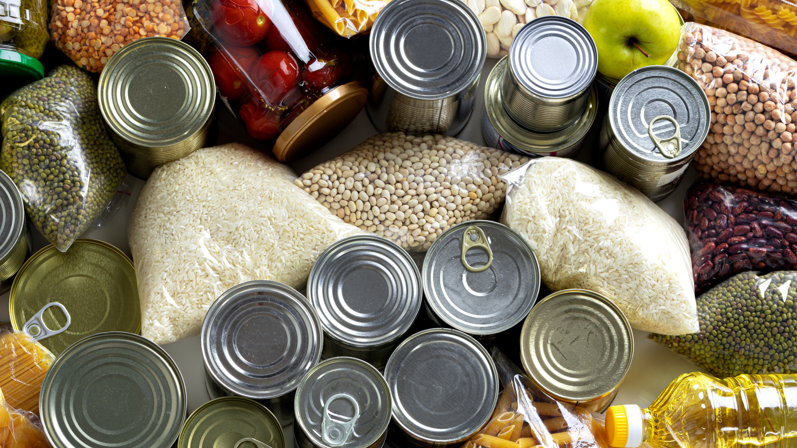 Is It Actually Dangerous To Eat Food From A Bloated Can?