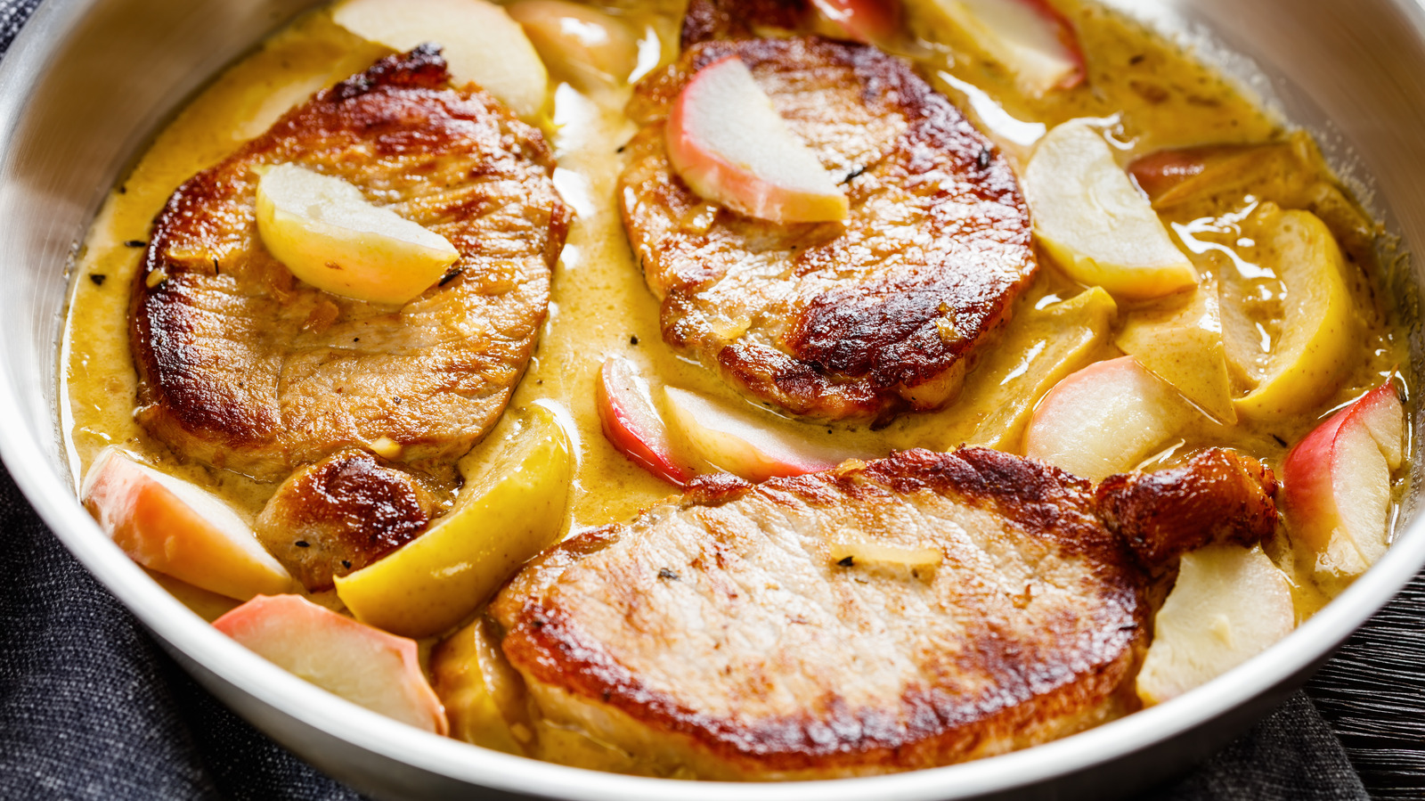 Is It Better To Cook Pork Chops In Butter Or Oil?