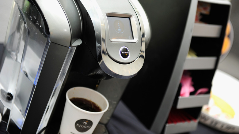 A single serve Keurig coffee maker