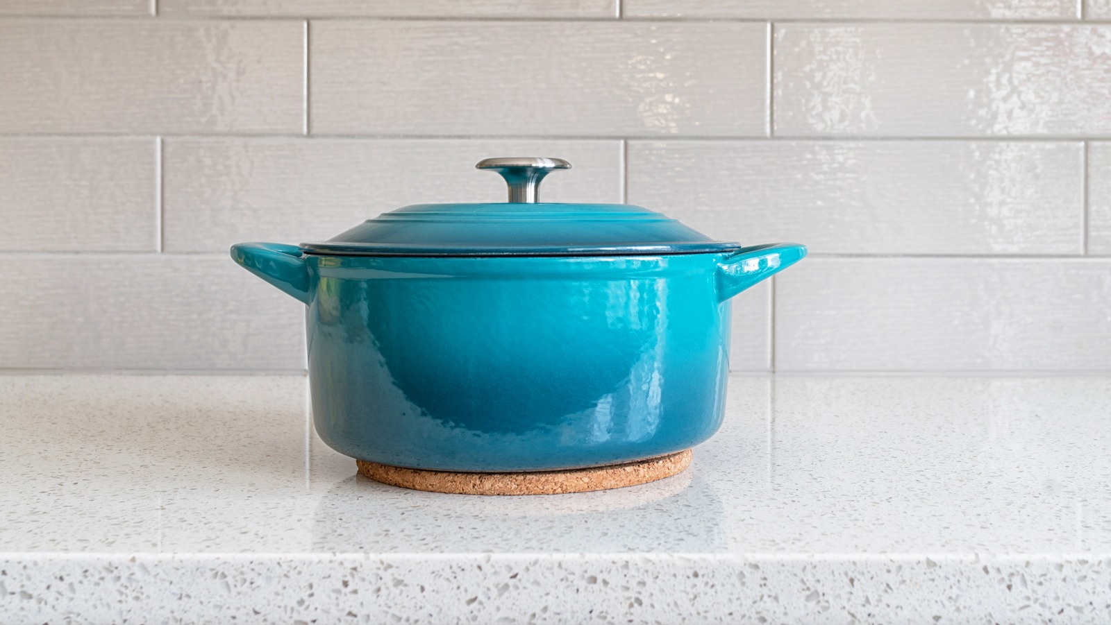 Is It Okay To Put A Hot Pan On A Granite Counter?