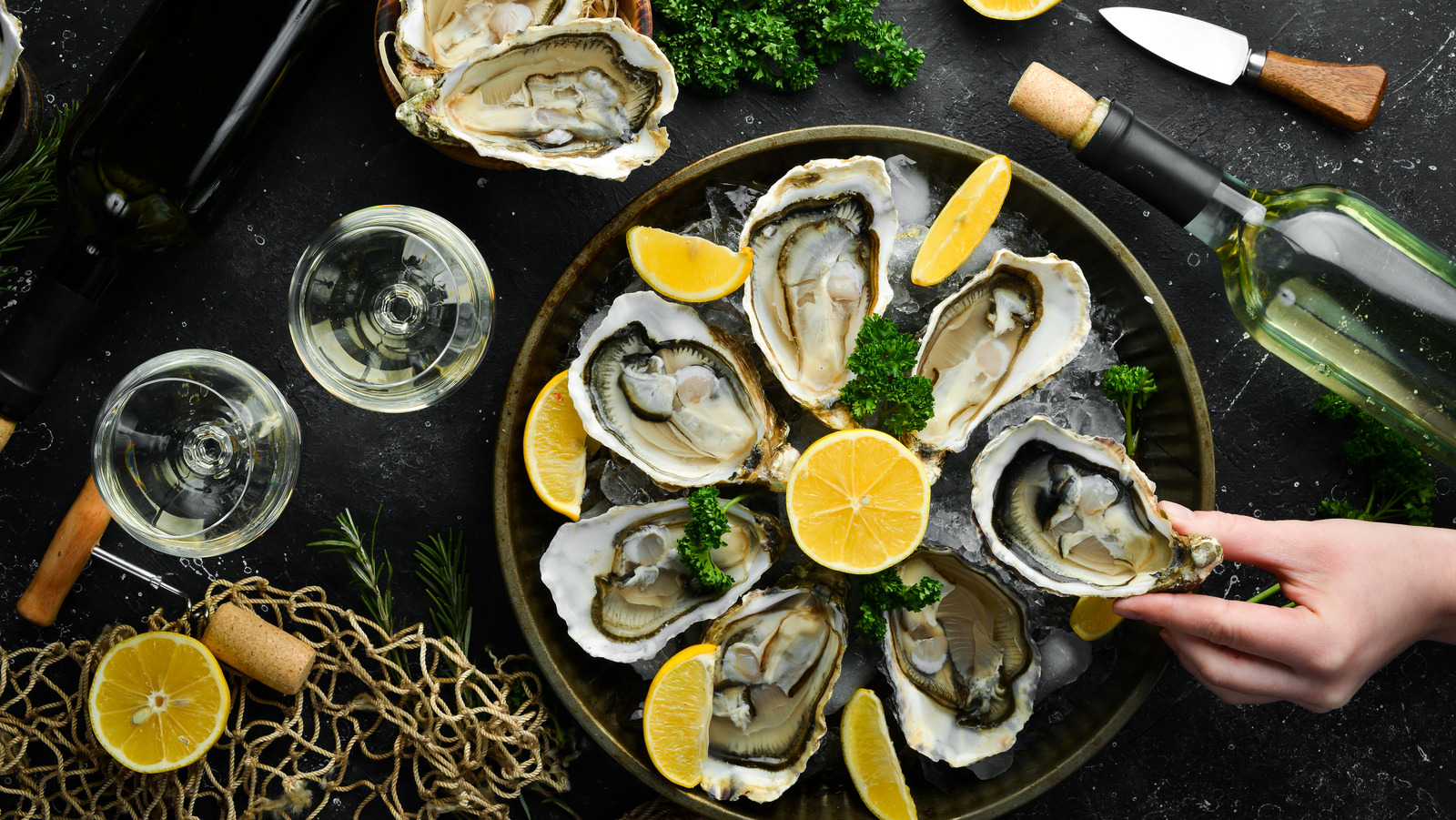 Is It Safe To Eat Raw Oysters During The Hot Summer Months?