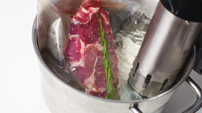 steak cooking sous vide style