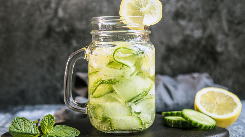 Lemon mint water with cucumbers
