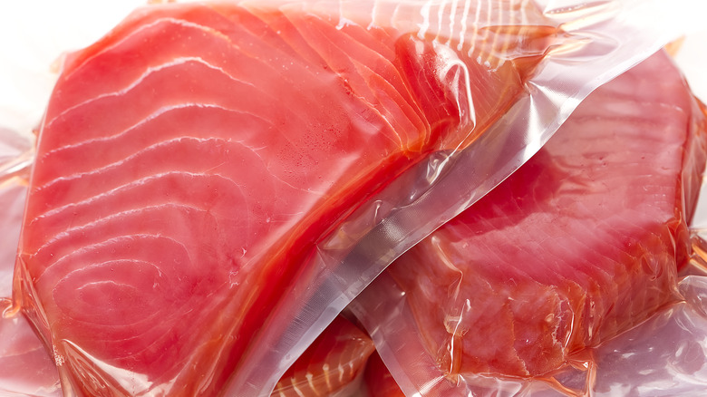 frozen vacuum sealed tuna steaks
