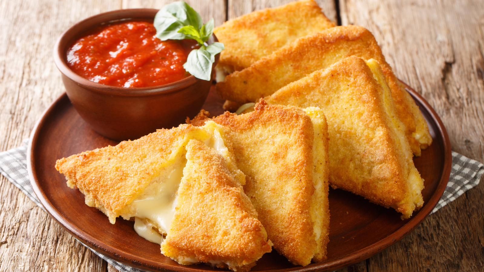 Italy's DeepFried Take On The Grilled Cheese