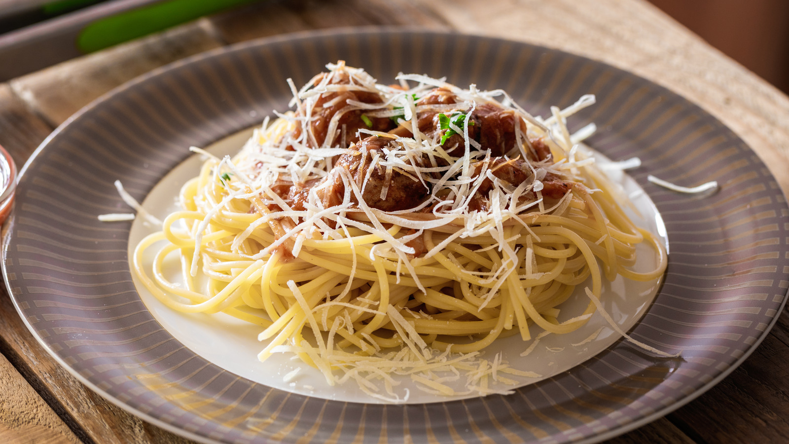 It's Best To Avoid Adding PreGrated Cheese To Pasta