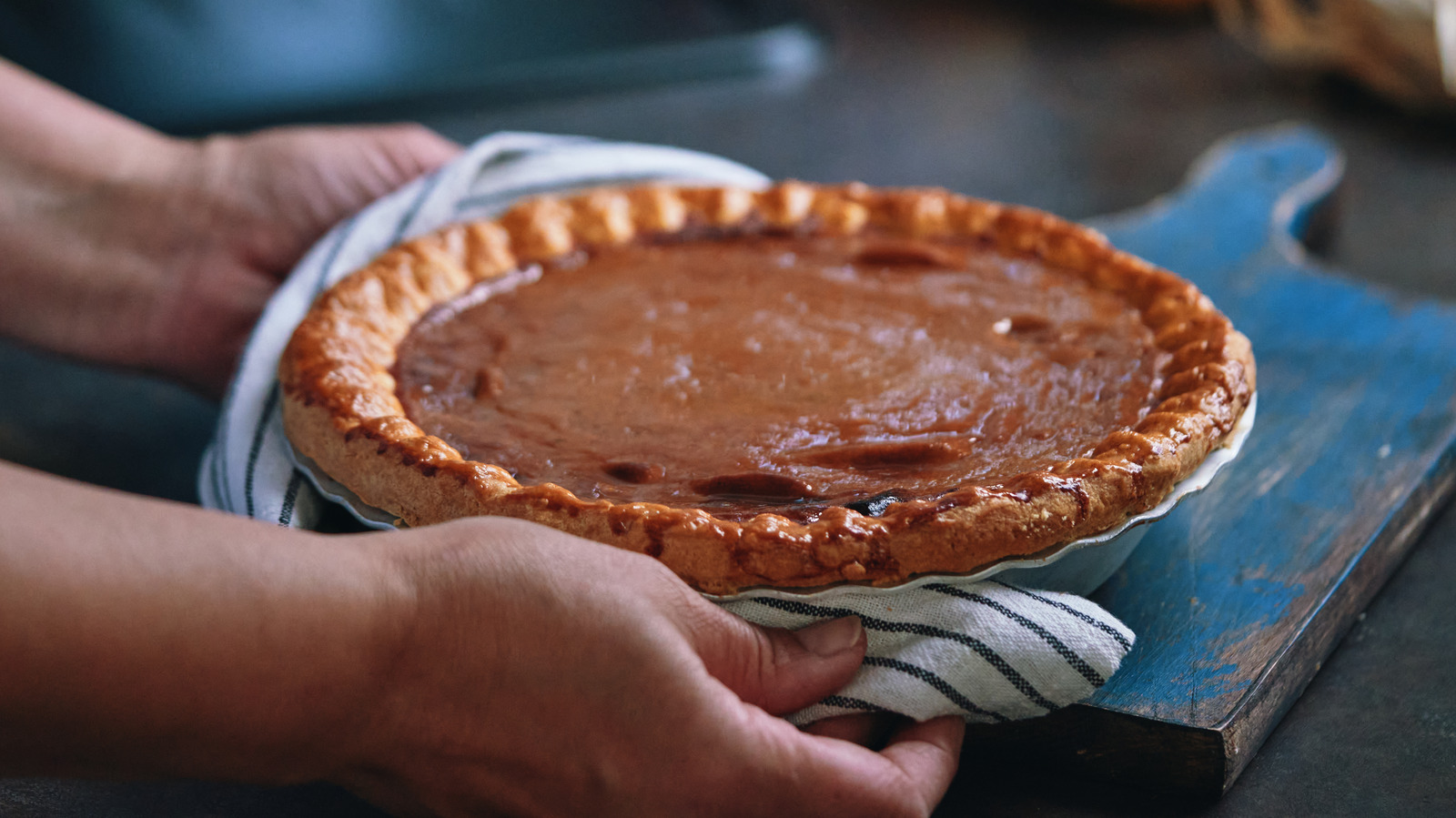 It's Easier Than You Think To Fix A Broken Pie Crust