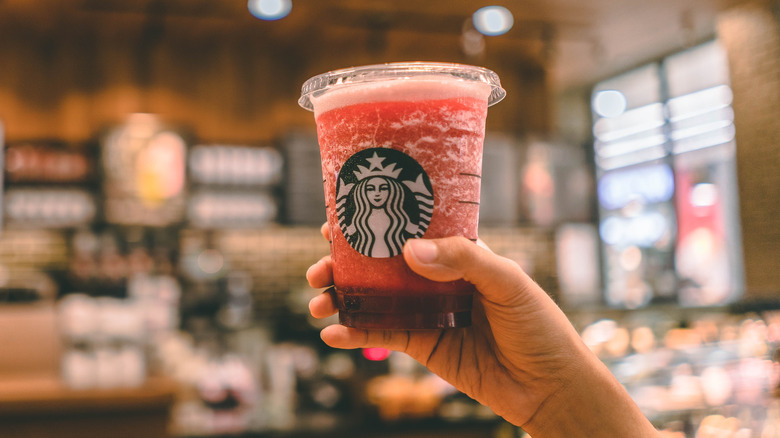 Starbucks raspberry smoothie