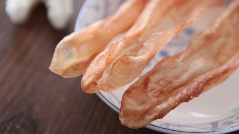 Pieces of deep sea isinglass on a plate