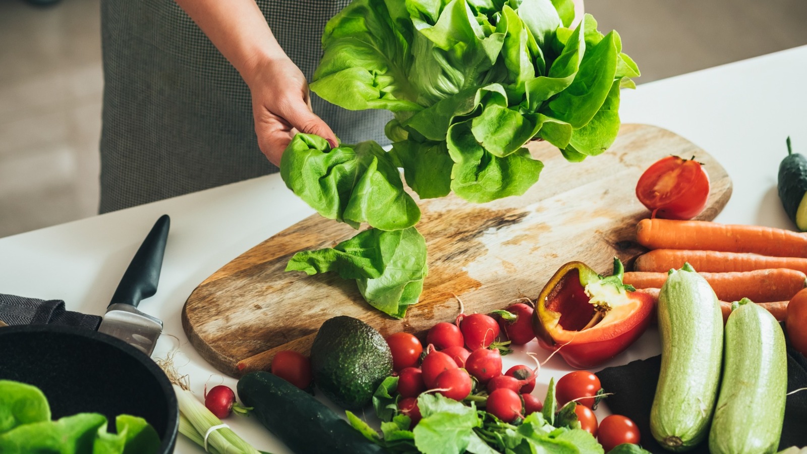 It's Worth Taking The Time To Properly Chop Veggies For Salad
