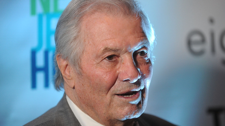 Jacques Pépin speaking at event