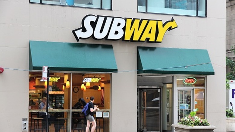 Outside of Subway restaurant