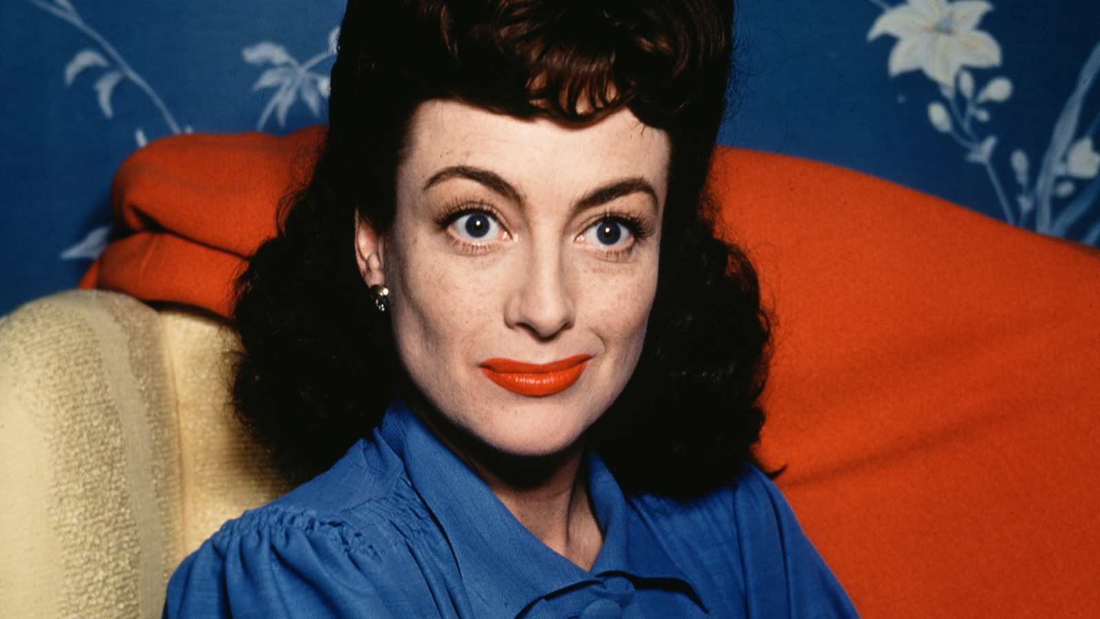 Joan Crawford Paired Pork Chops With This Tastier Swap For Applesauce - Tasting Table