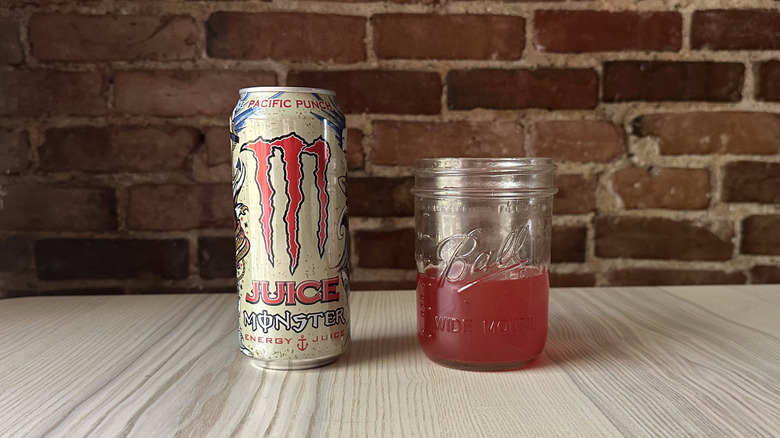Juice Monster Pacific Punch in glass mason jar
