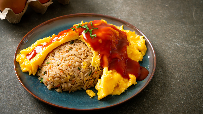 dish of omurice