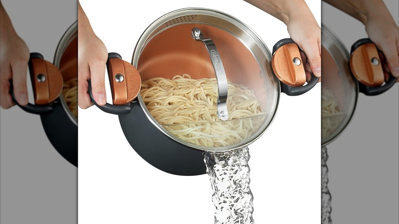 Straining water from a Gotham Steel 5-quart ceramic stock pot