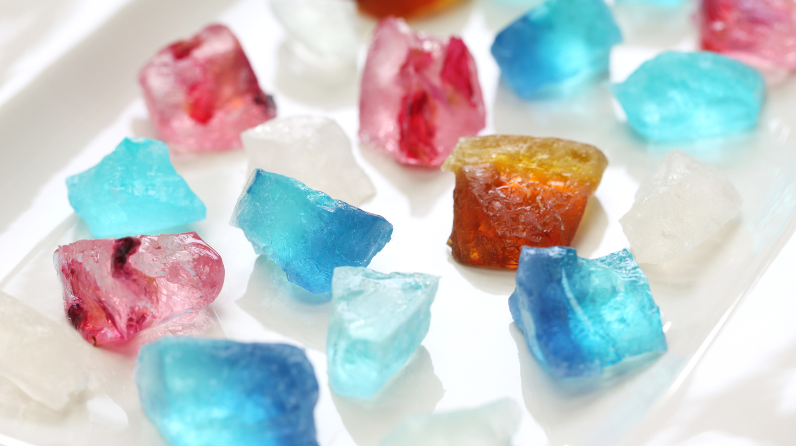 Kohakutou, The Sweet And Sparkly Edible Crystal Candies Redefining Crunch