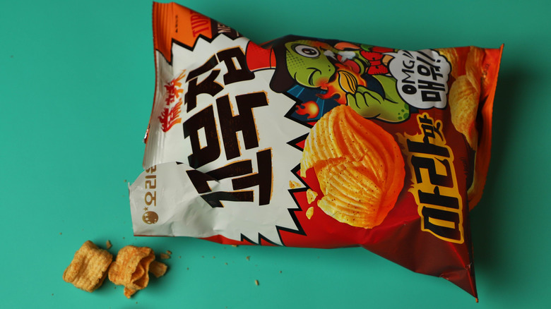 Single bag of spicy Turtle Chips