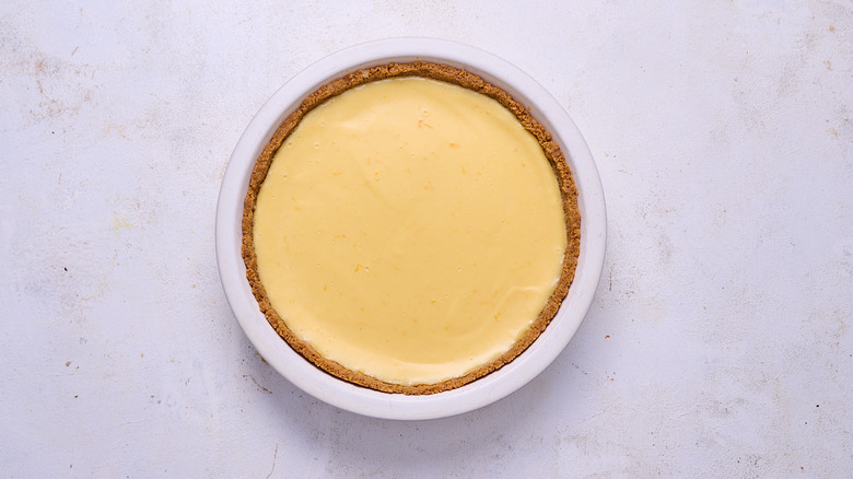 cooling lemon pie on table