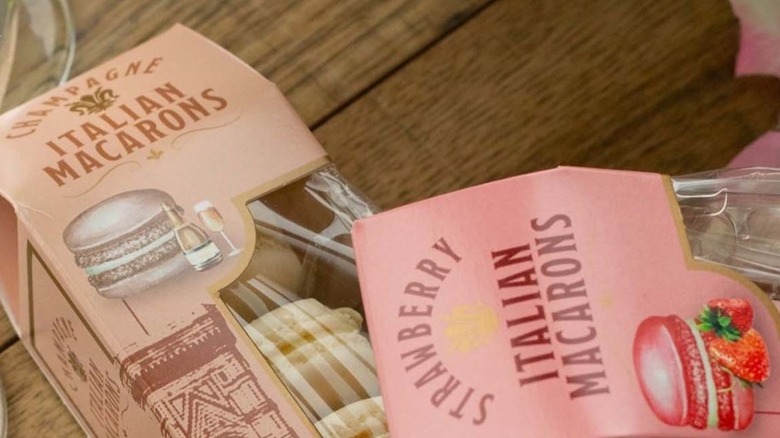 Strawberry and champagne macarons