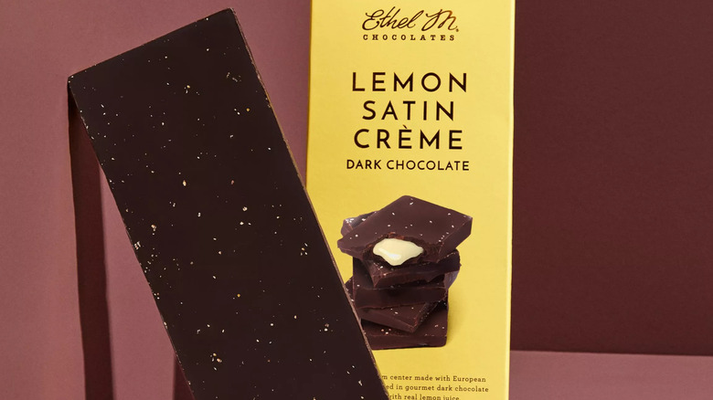 Dark chocolate bar with crystallized lemon
