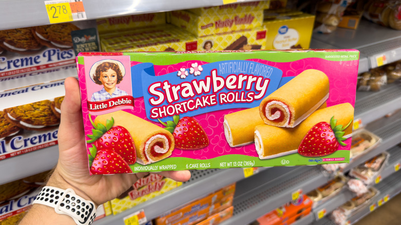 Little Debbie Strawberry Shortcake Rolls