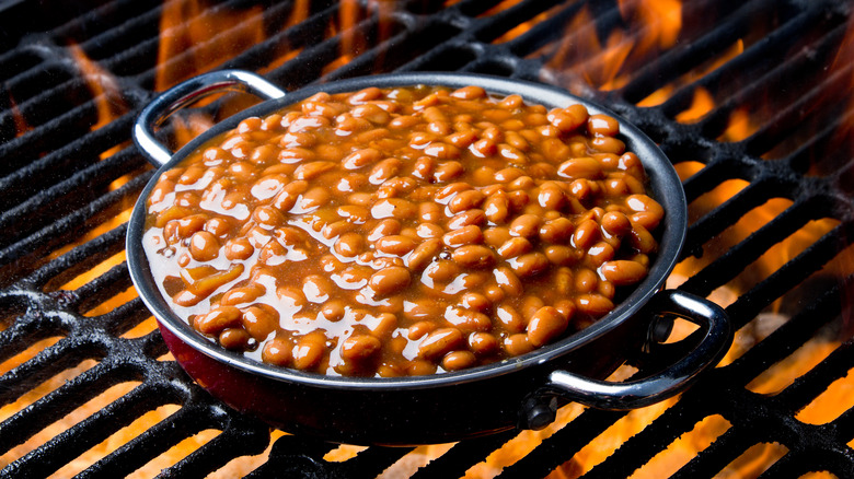 Baked beans on the grill