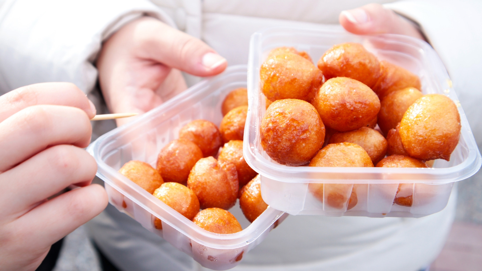 Love Chinese Buffet Donuts? Make Them At Home With A Simple Shortcut - Tasting Table
