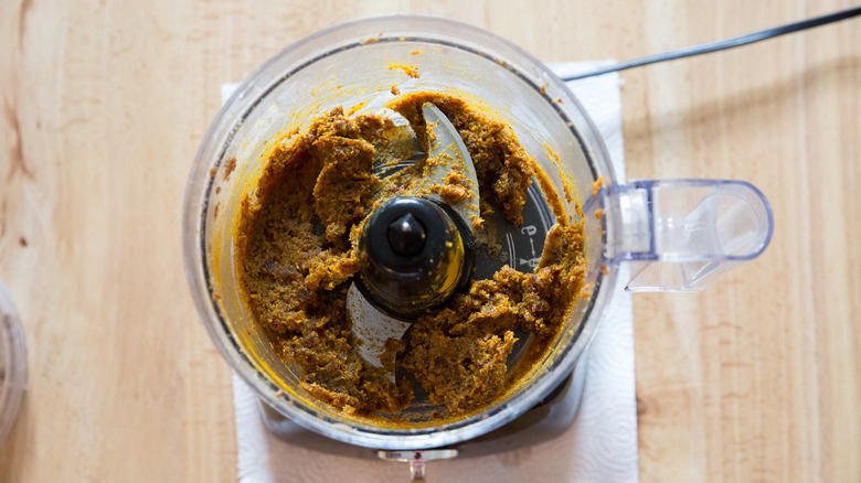 date paste in food processor