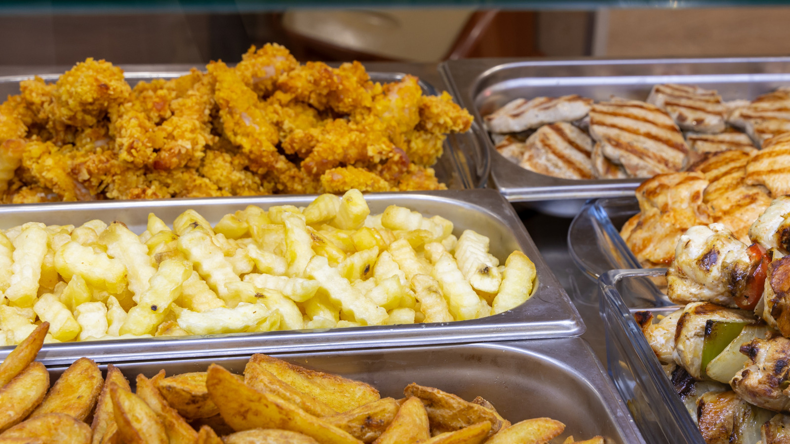 Texans Have Been Eating At This Cafeteria-Style Chain For Generations - Tasting Table