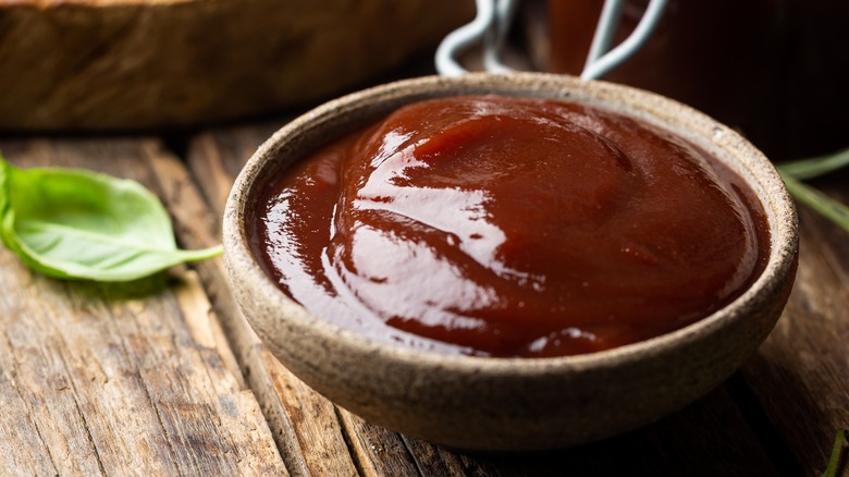 bowl of barbecue sauce