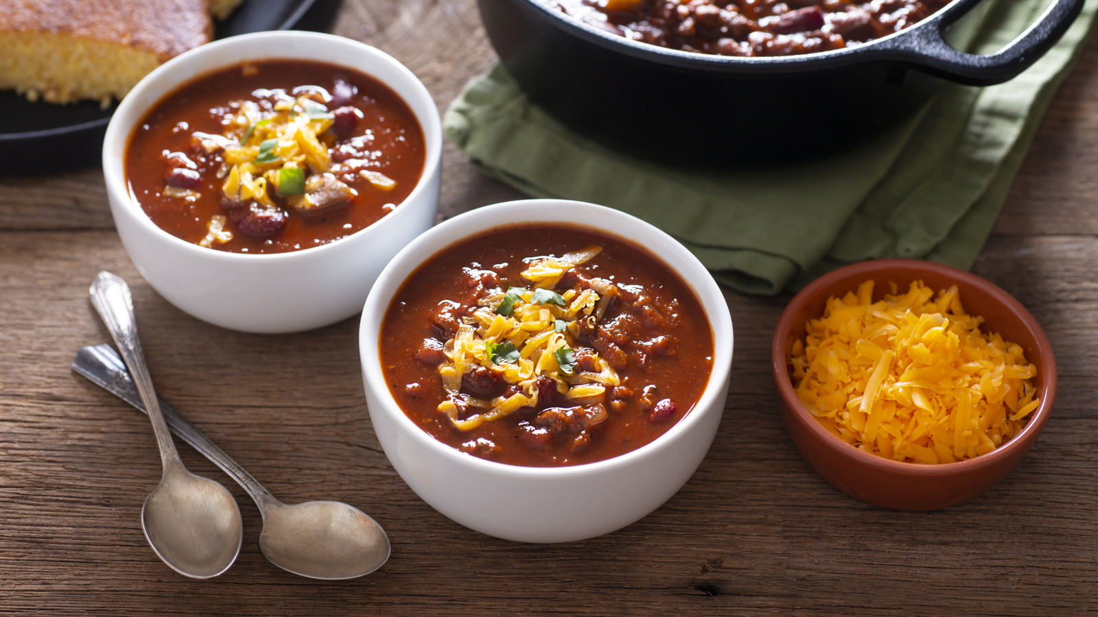 Make Chili An Even More Filling Meal With A Scoop Of This Thanksgiving Favorite