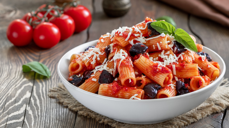 bowl of pasta