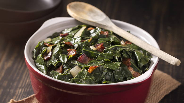 cooked collard greens with ham