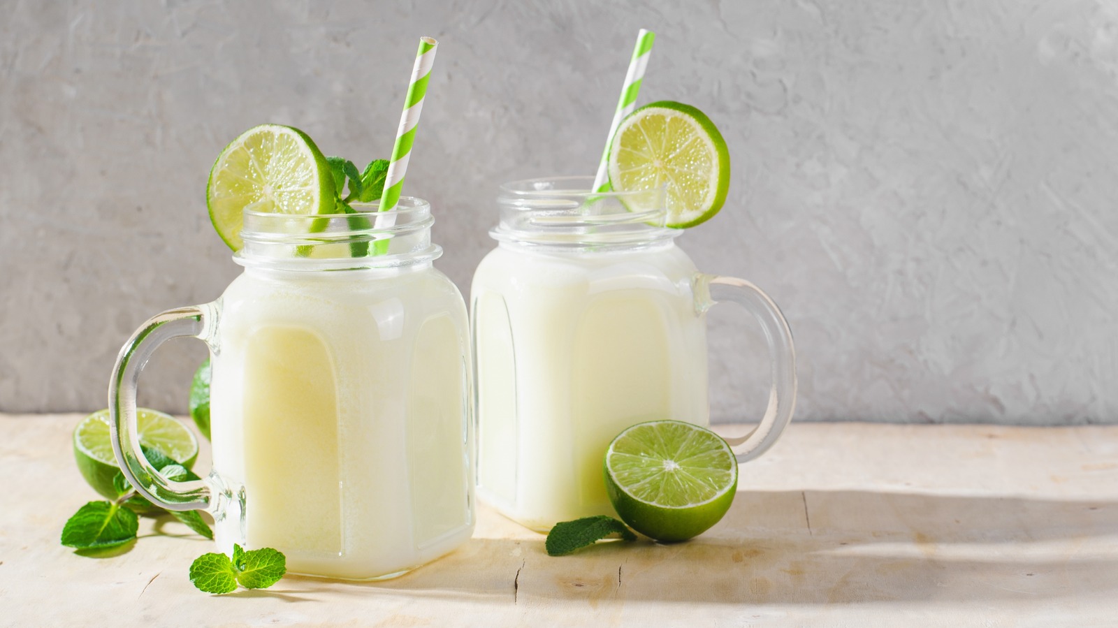 Make Your Own Fresh Limeade With A Simple Method