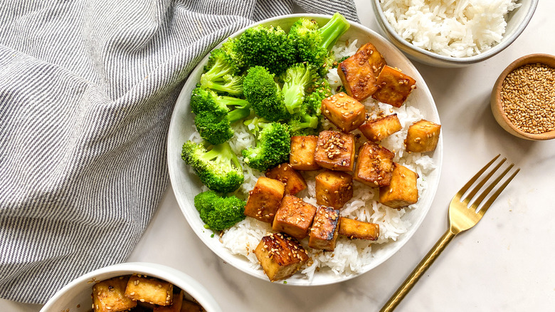 tofu with broccoli