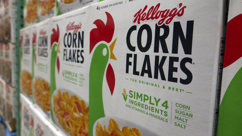 Grocery store display of Kellogg's Corn Flakes cereal