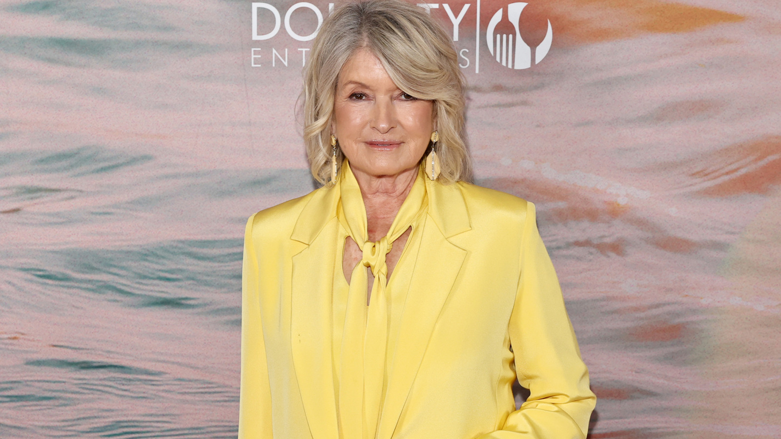 The Single Cleaner That Gives Pots And Pans A Martha Stewart-Level Sparkle - Tasting Table