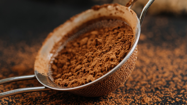 Cocoa powder in mini sifter