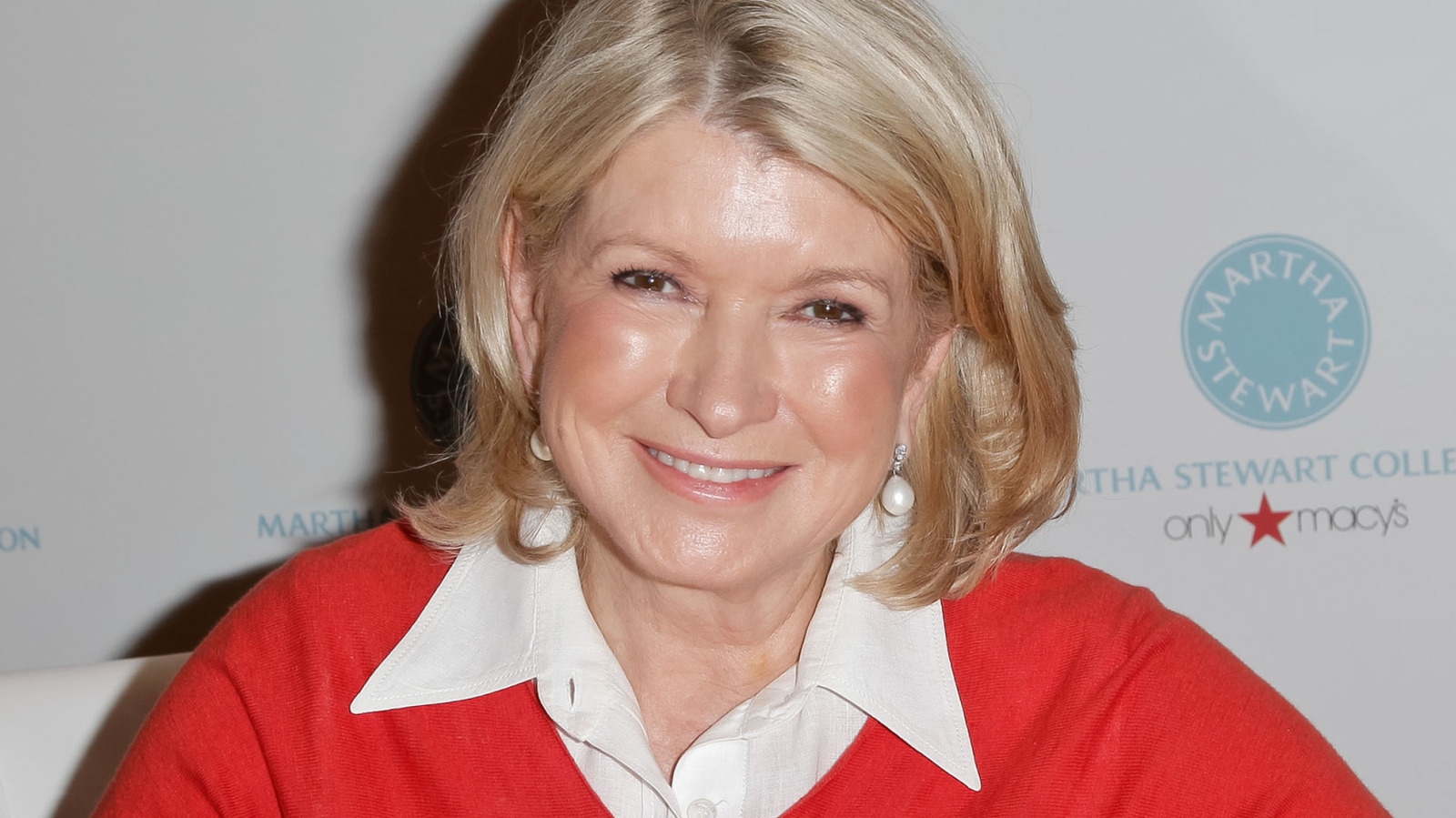 Martha Stewart's Must-Follow Steps For Successfully Shipping Holiday Cookies - Tasting Table