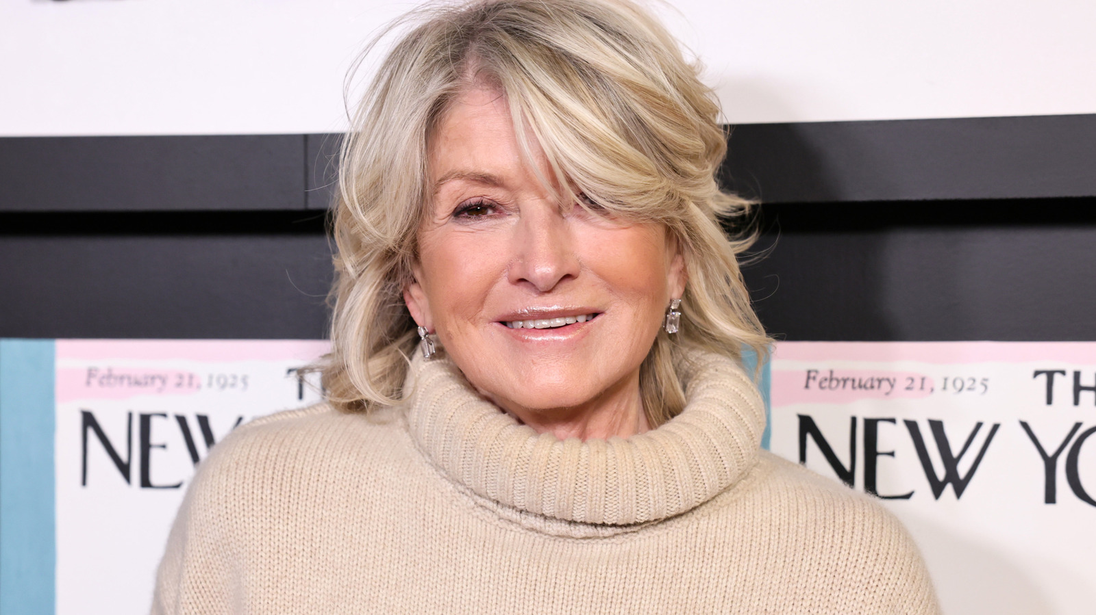 Martha Stewart's One Rule For Chicago-Style Hot Dogs - Tasting Table