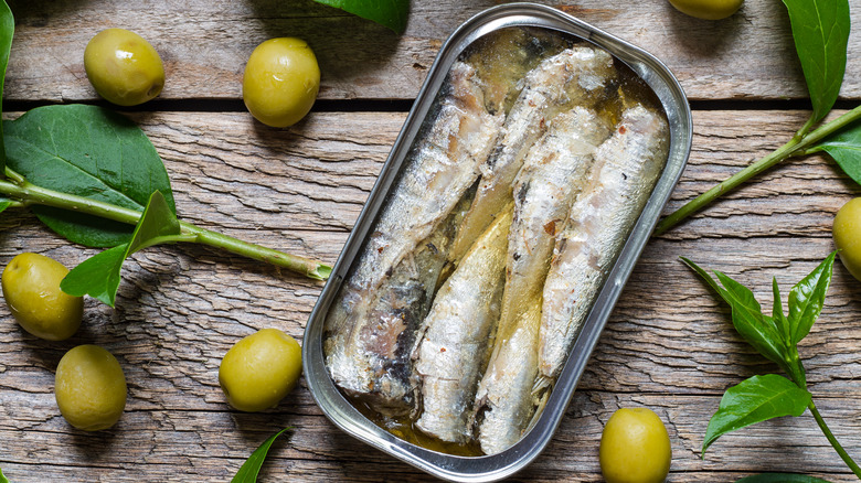 Canned sardines in olive oil