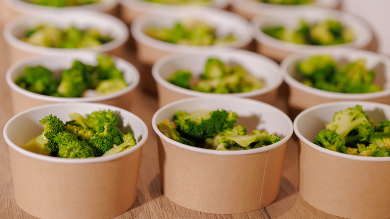 broccoli sides in paper cups