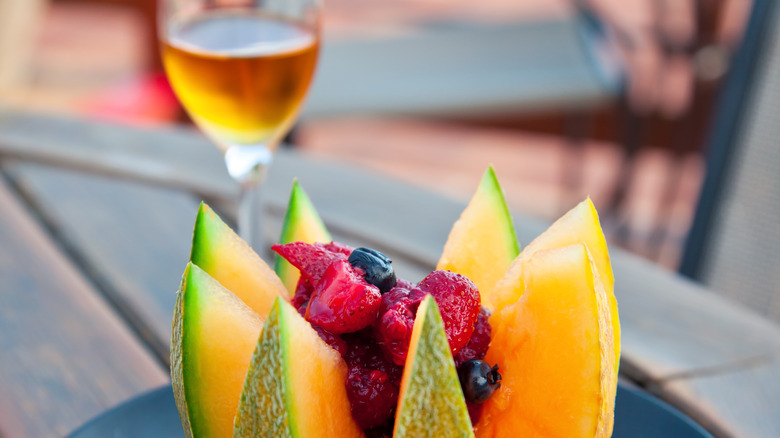 melon served with port 